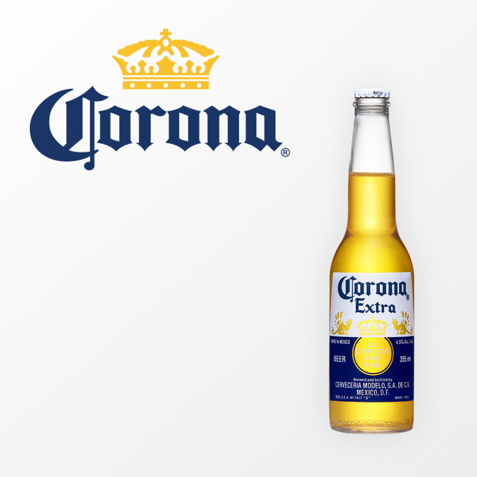 코로나 브랜드 로고와 화이트,남색 컬러에 330, 병맥주가 표기되어 있습니다.